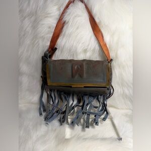 Cowgirl Gray and Brown Fringe Shoulder Bag 🩶🤎
